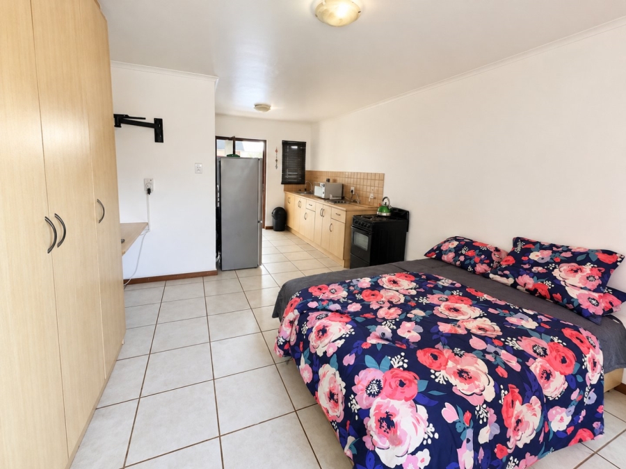 1 Bedroom Property for Sale in Ferreira Town Eastern Cape